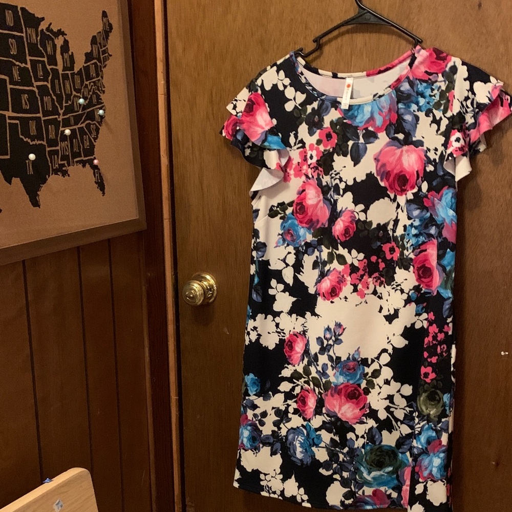 Floral Print Ruffle Sleeve Midi Dress